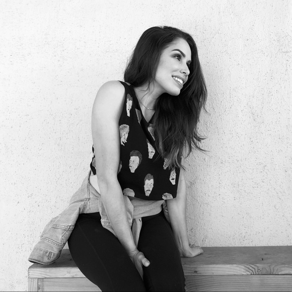 Meet your Posher, Andrea - Picture 1 of 1